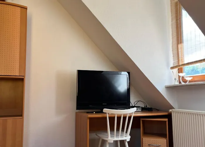 Kleine Bauernhof-wohnung Im Stadtbusbereich